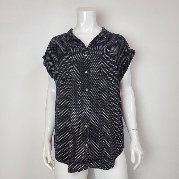 Jachs Girlfriend Black White Heart Button-Up Shirt - Picture 1 of 8